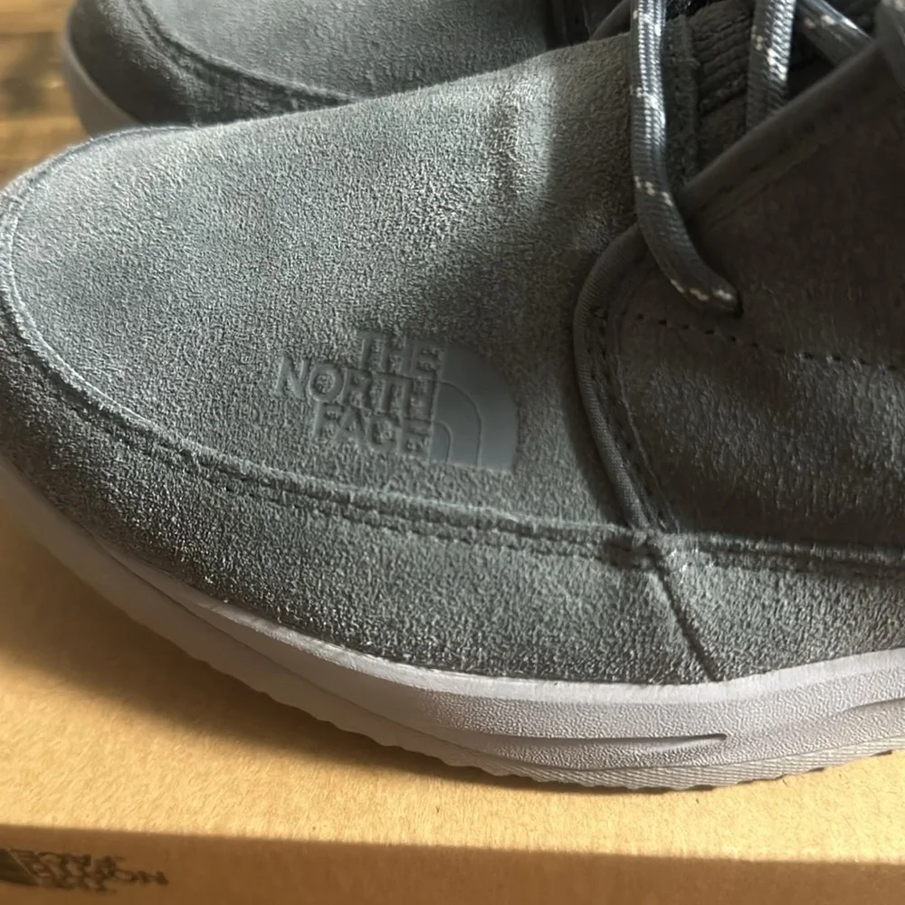 The North Face NSE Chukka Suede Boots: GRAY: NEW IN BOX: SIZE 10.5